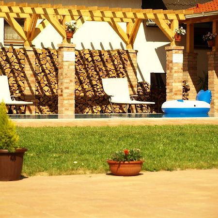فندق Patkoszeg Vendeghaz Kaposfo المظهر الخارجي الصورة
